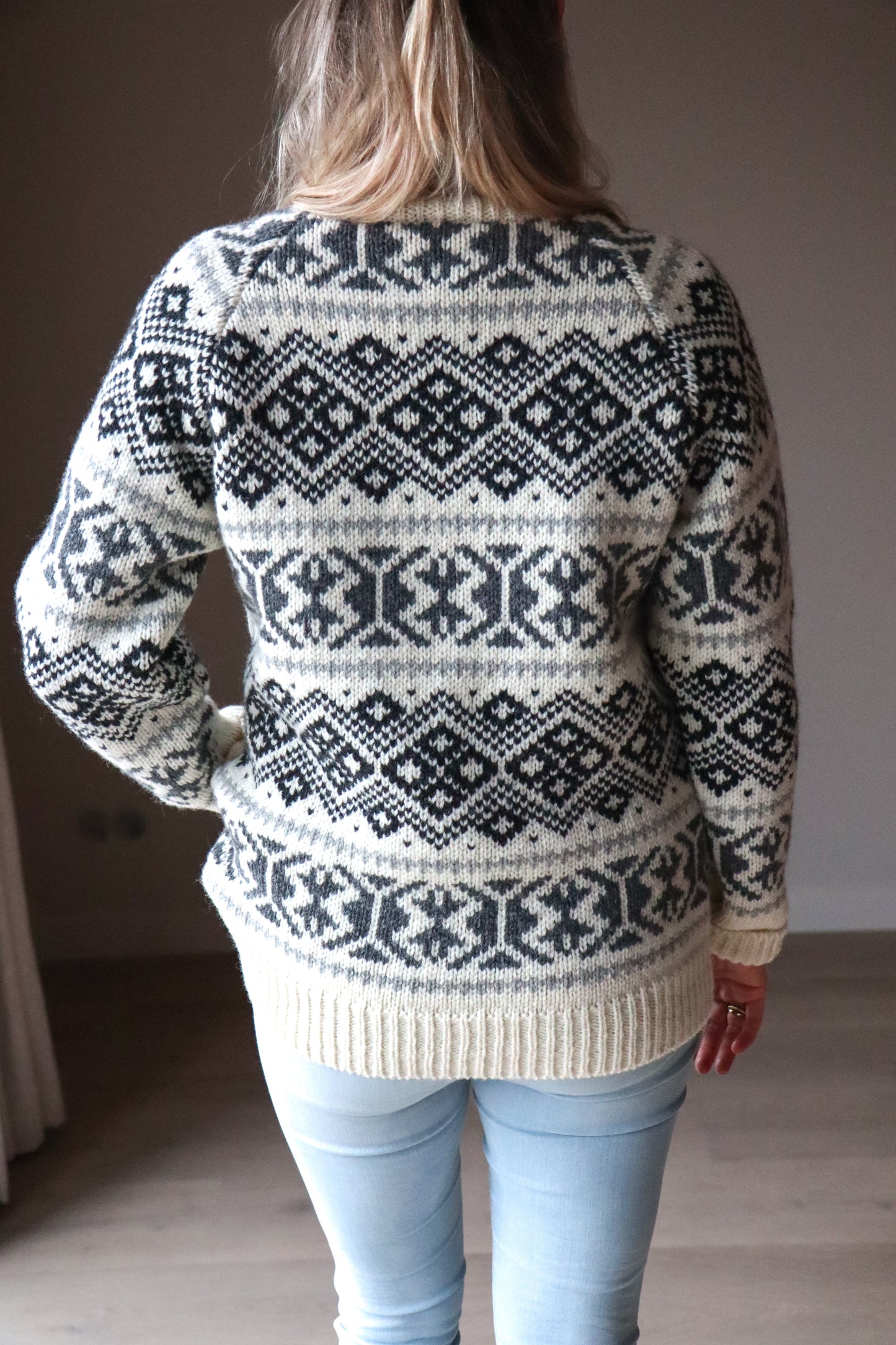 Akrane's sweater